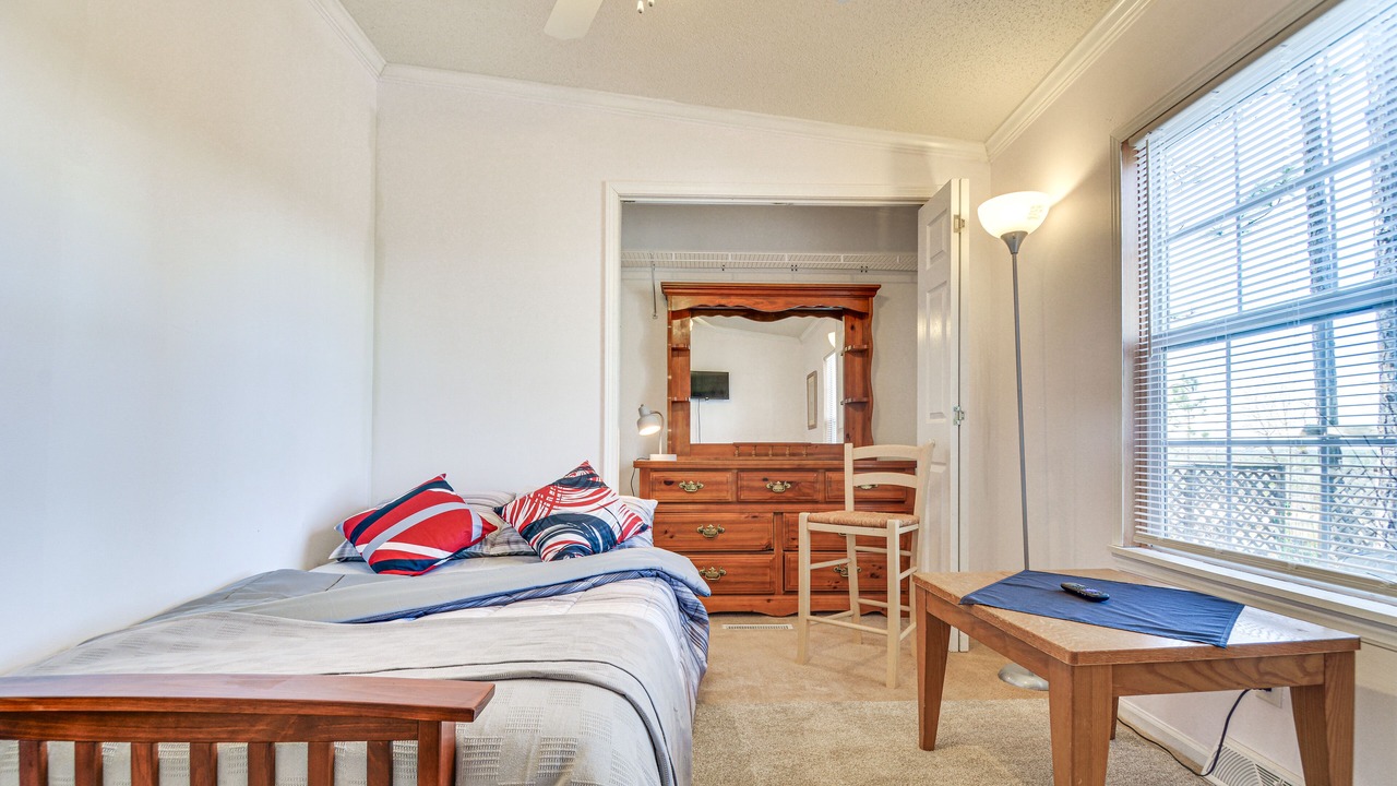 Photo of Bedroom in Cameron