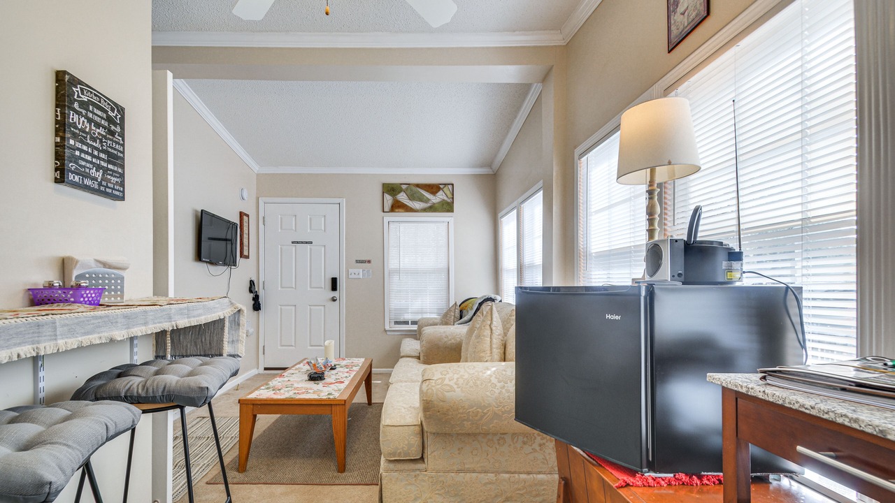 Photo of Livingroom in Cameron