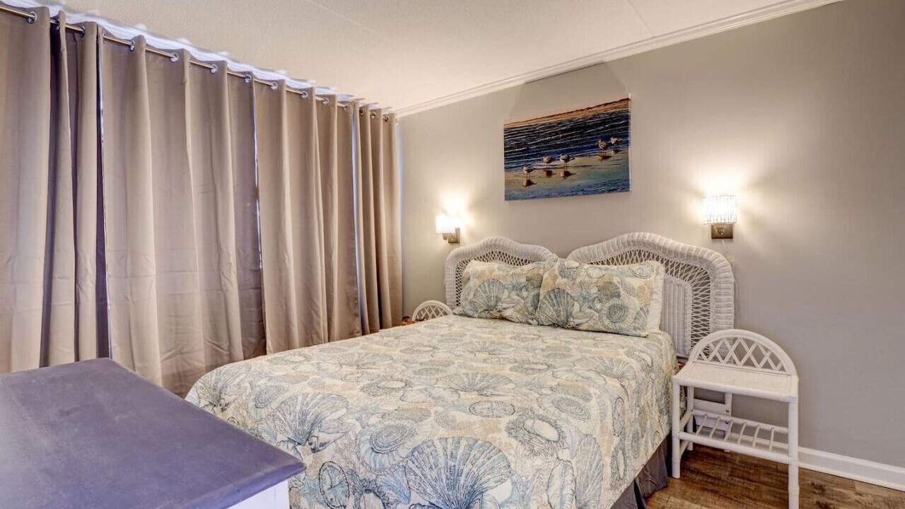 Photo of Bedroom in Carolina Beach