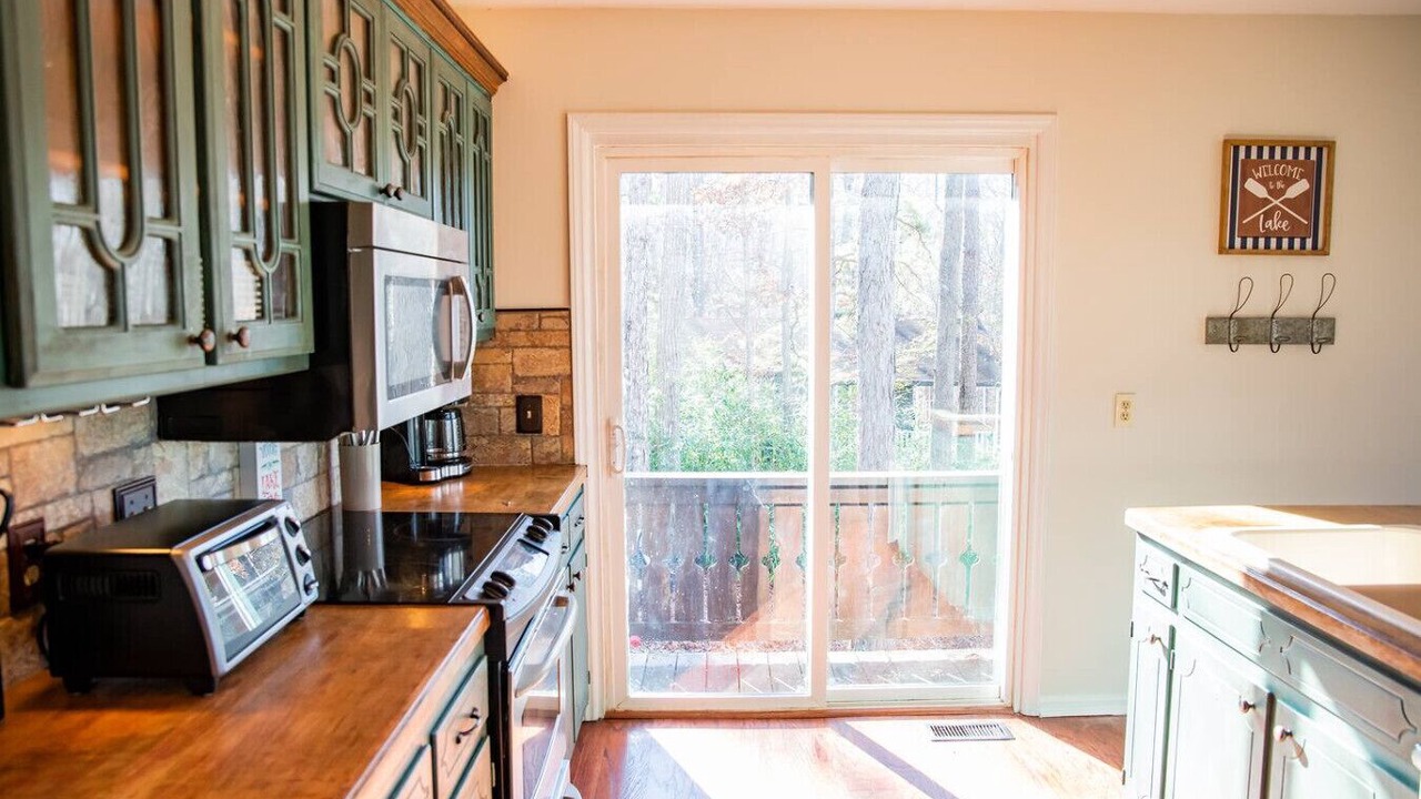 Photo of Kitchen in Leasburg
