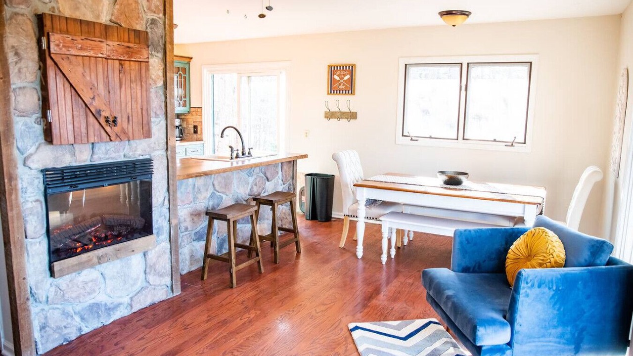 Photo of Livingroom in Leasburg