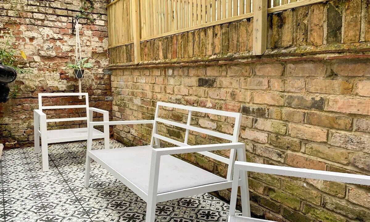 Photo of Patio Balcony in Canterbury