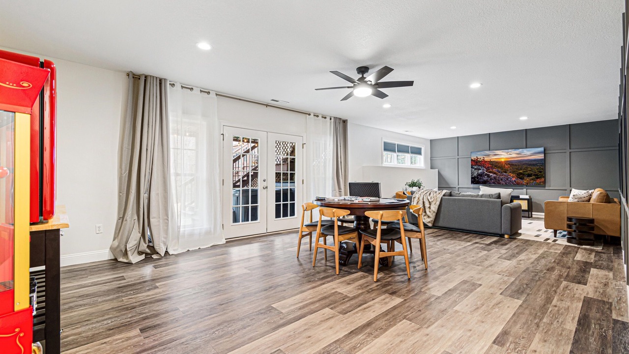 Photo of Bedroom in Hendersonville