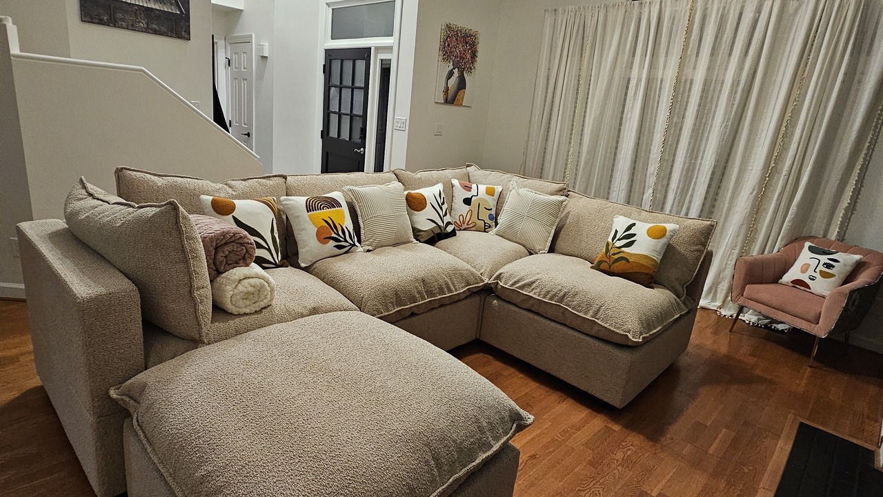 Photo of Livingroom in Northeast Raleigh