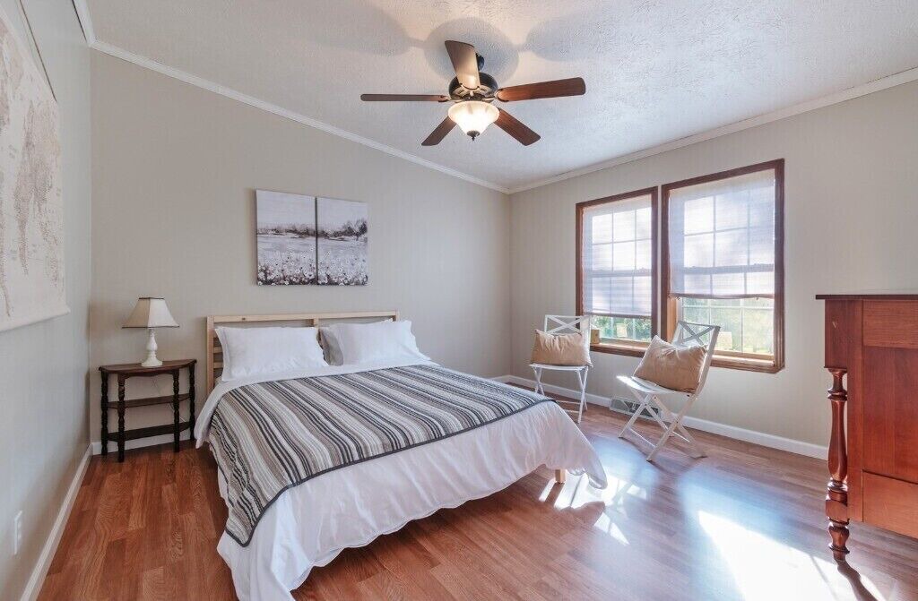 Photo of Bedroom in Robbinsville
