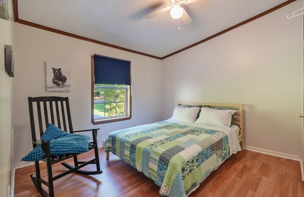 Photo of Bedroom in Robbinsville