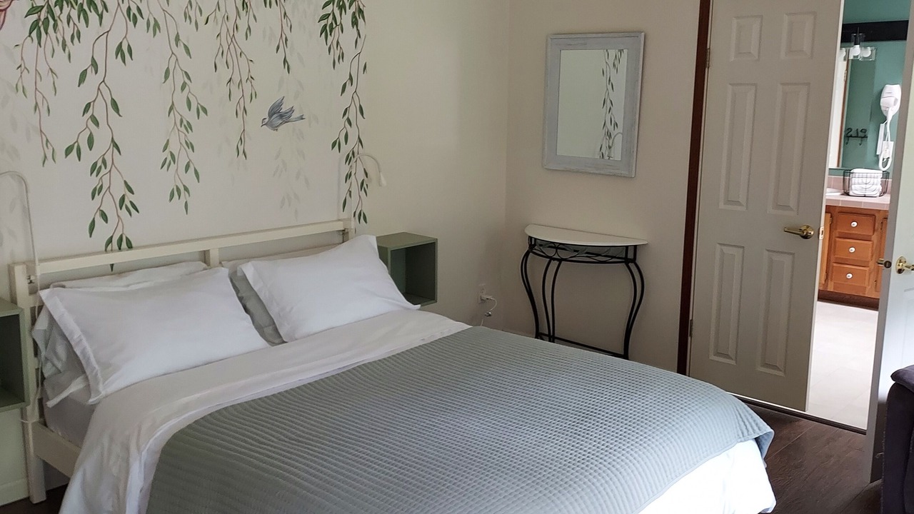 Photo of Bedroom in Robbinsville