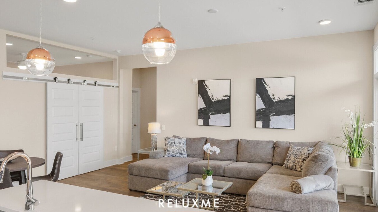 Photo of Livingroom in Fourth Ward
