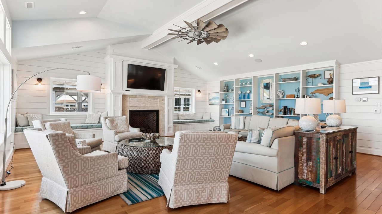 Photo of Bedroom in Pine Island