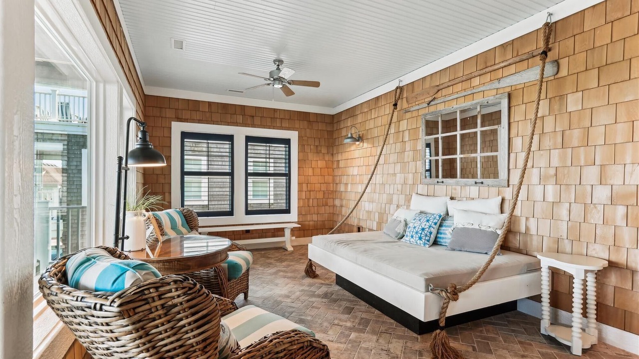 Photo of Bedroom in Pine Island