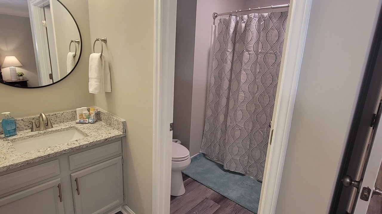 Photo of Bathroom in Pine Forest