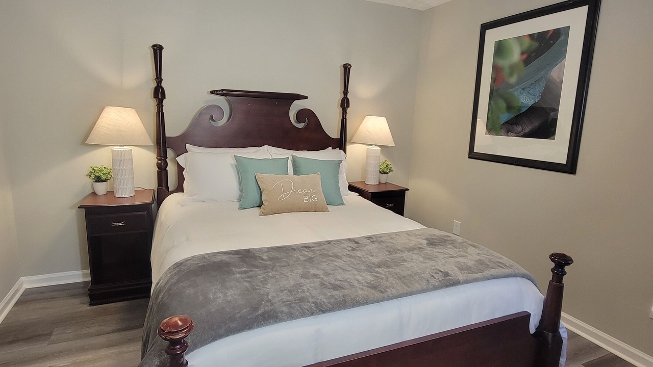 Photo of Bedroom in Pine Forest