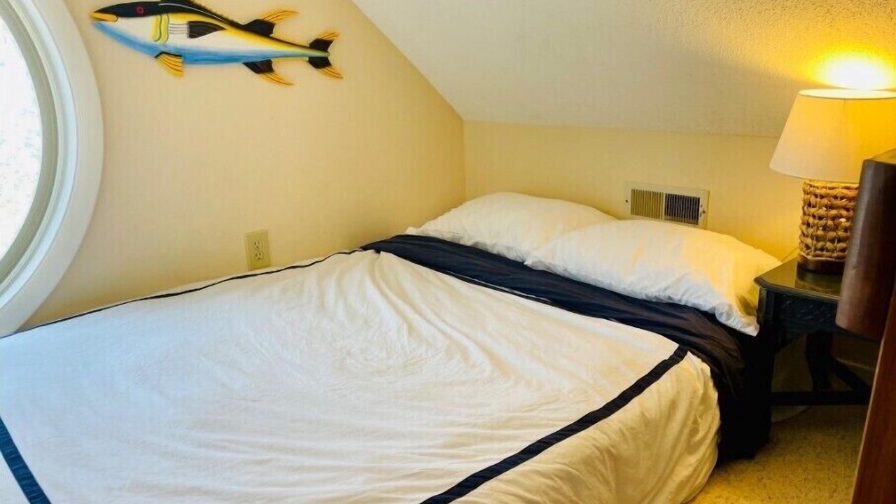 Photo of Bedroom in Topsail Beach