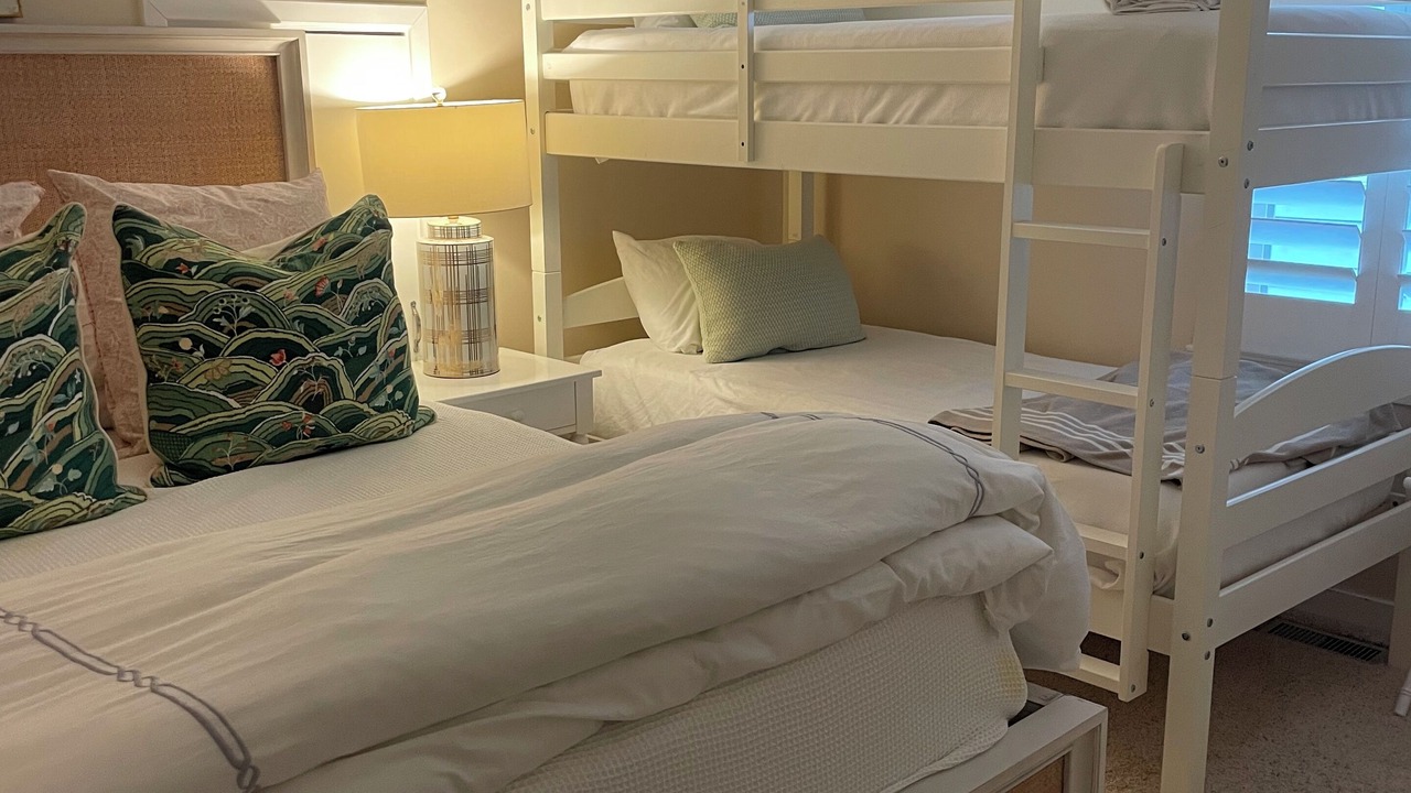 Photo of Bedroom in Topsail Beach