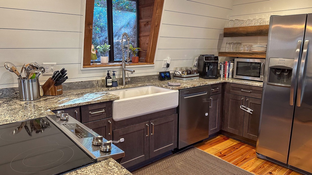 Photo of Kitchen in Lake Sequoyah