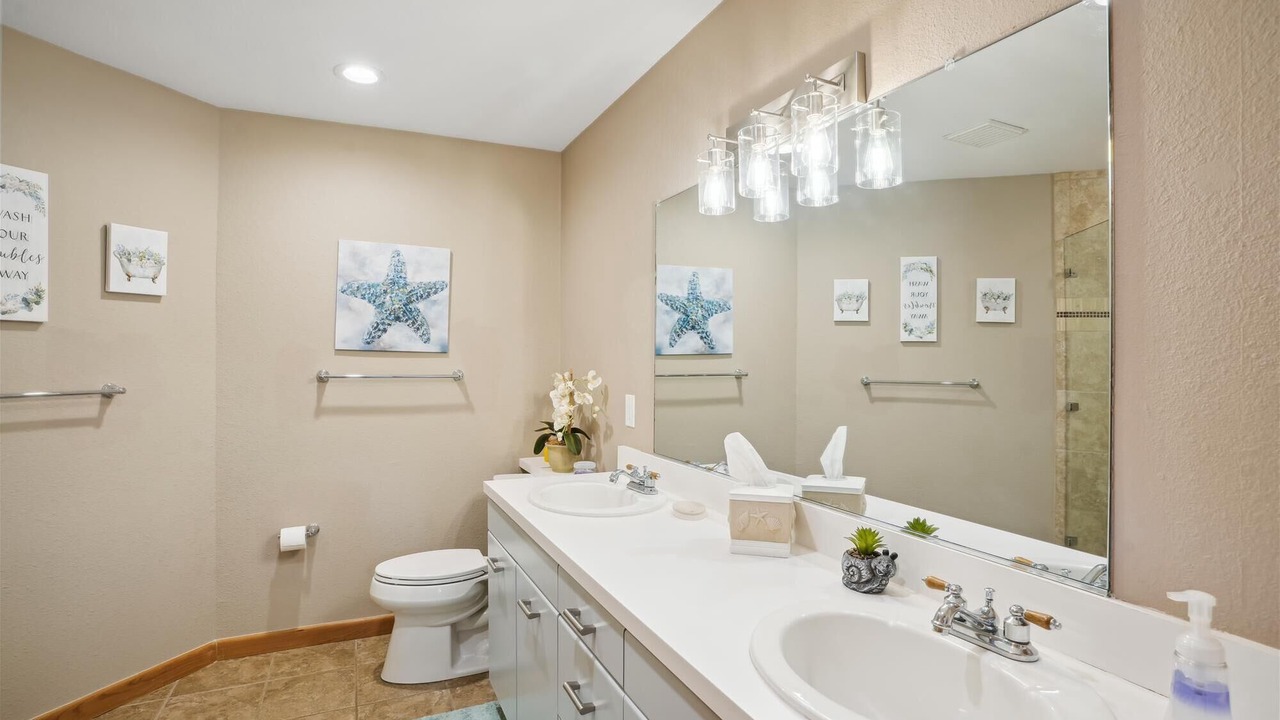 Photo of Bathroom in Ocean Hill
