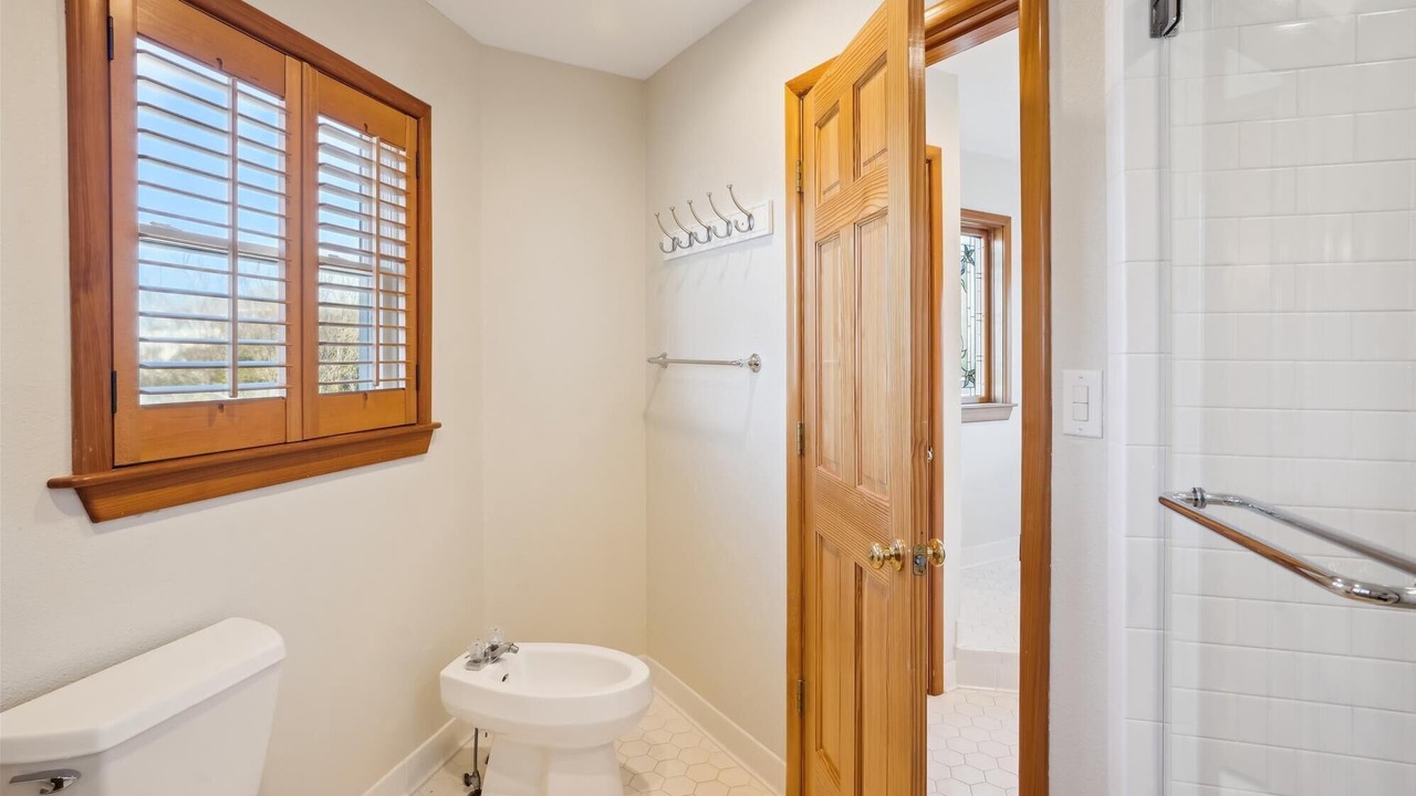 Photo of Bathroom in Ocean Hill