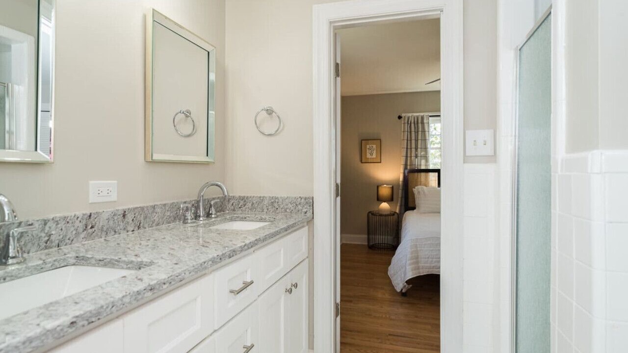 Photo of Bathroom in North Garrett Road