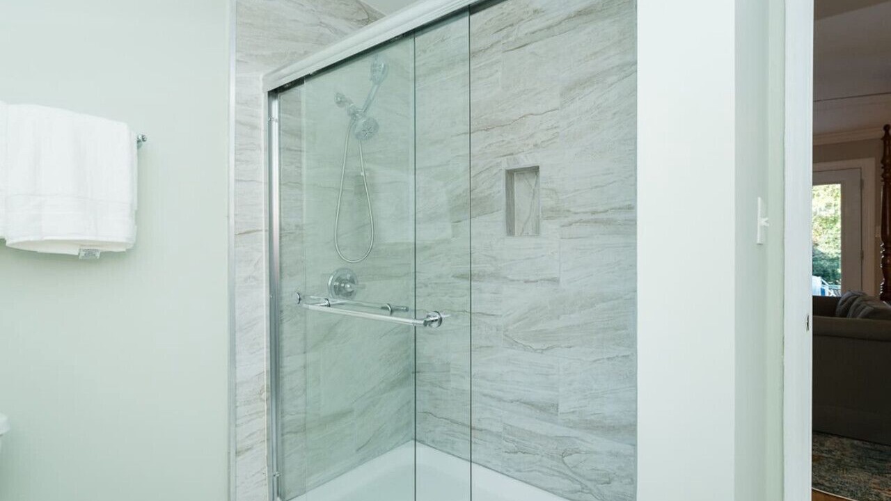 Photo of Bathroom in North Garrett Road