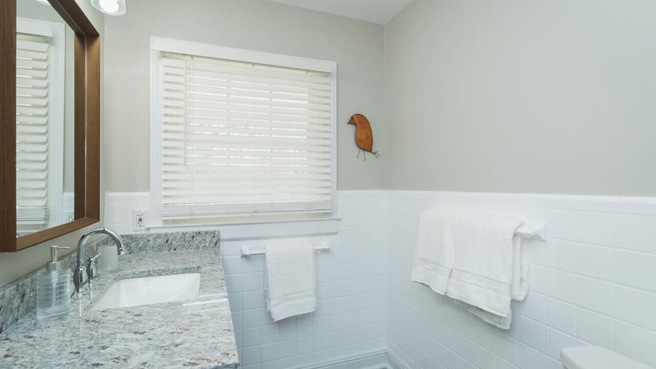 Photo of Bathroom in North Garrett Road
