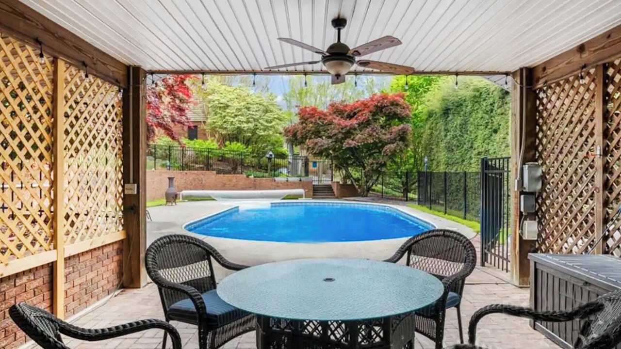 Photo of Outdoor in Fairview