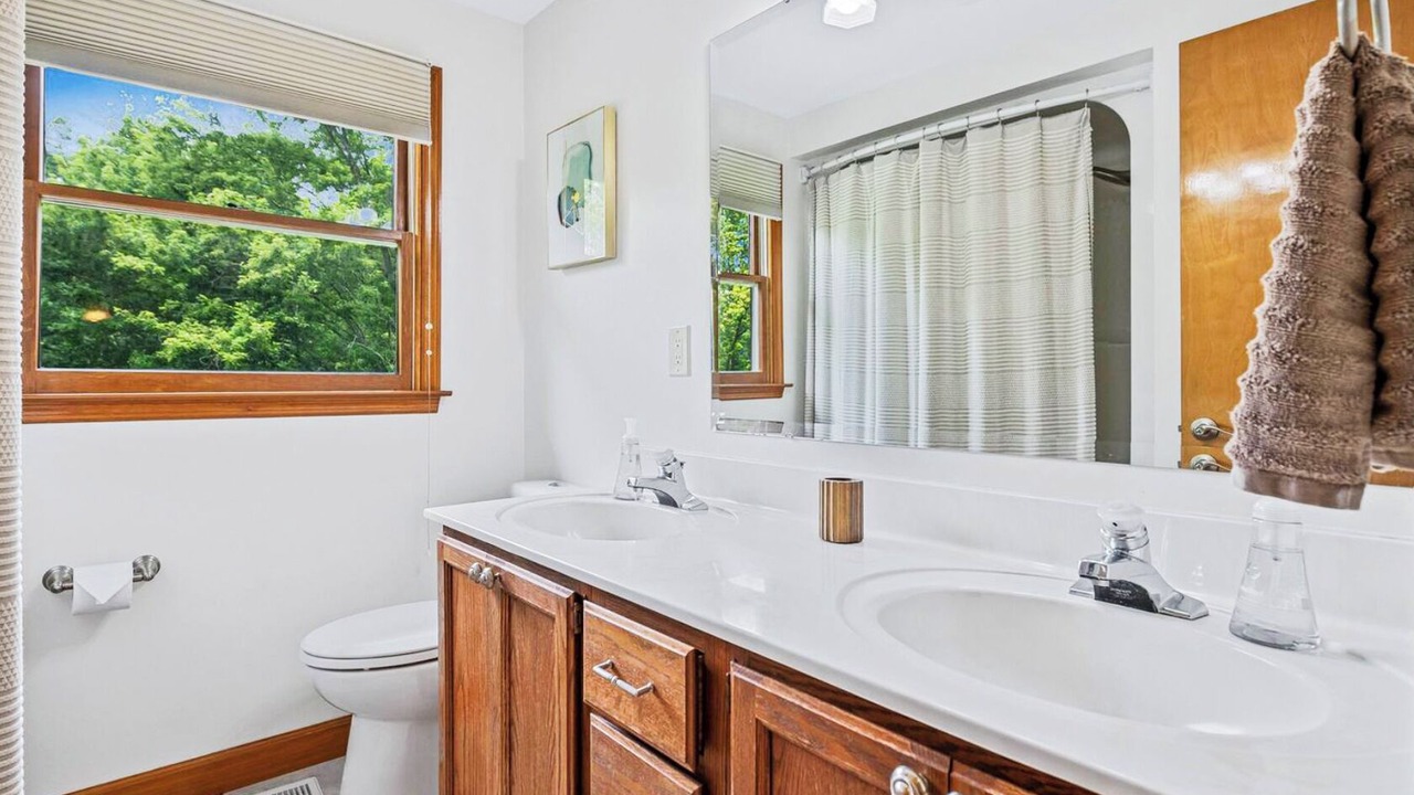 Photo of Bathroom in Fairview