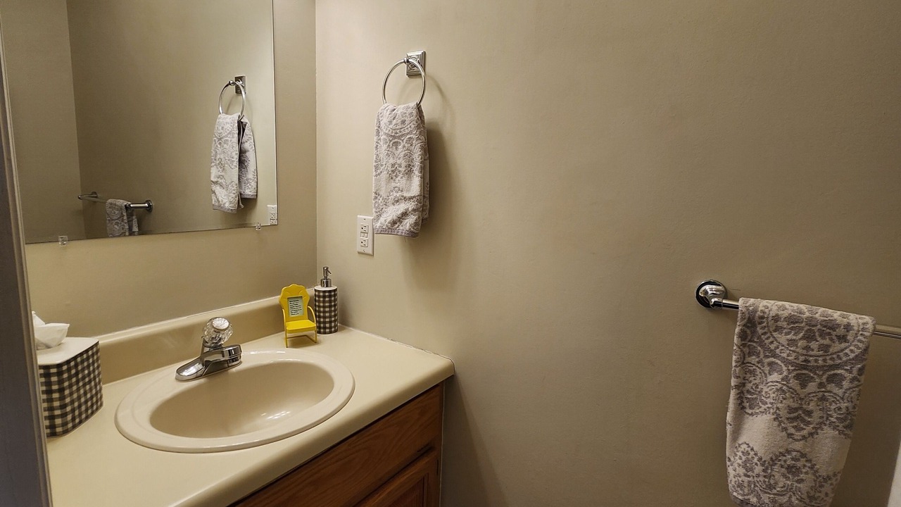 Photo of Bathroom in Elf