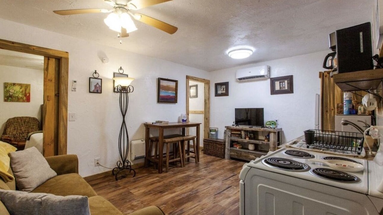 Photo of Livingroom in Murphy