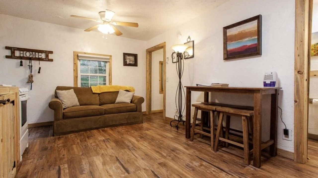 Photo of Livingroom in Murphy
