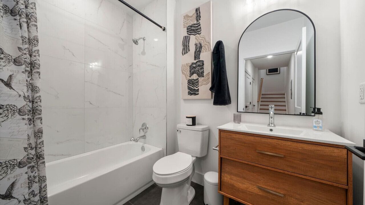 Photo of Bathroom in Wesley Heights