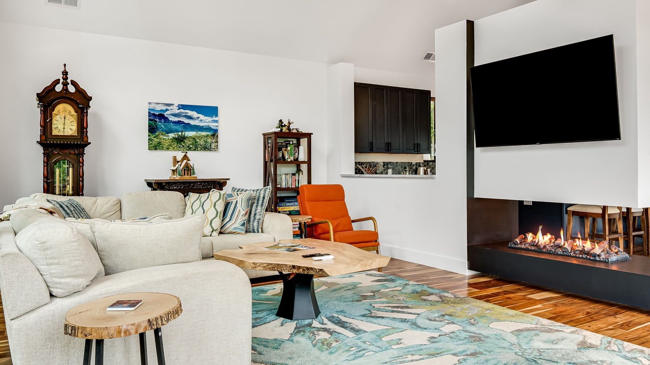 Photo of Livingroom in Laurel Park
