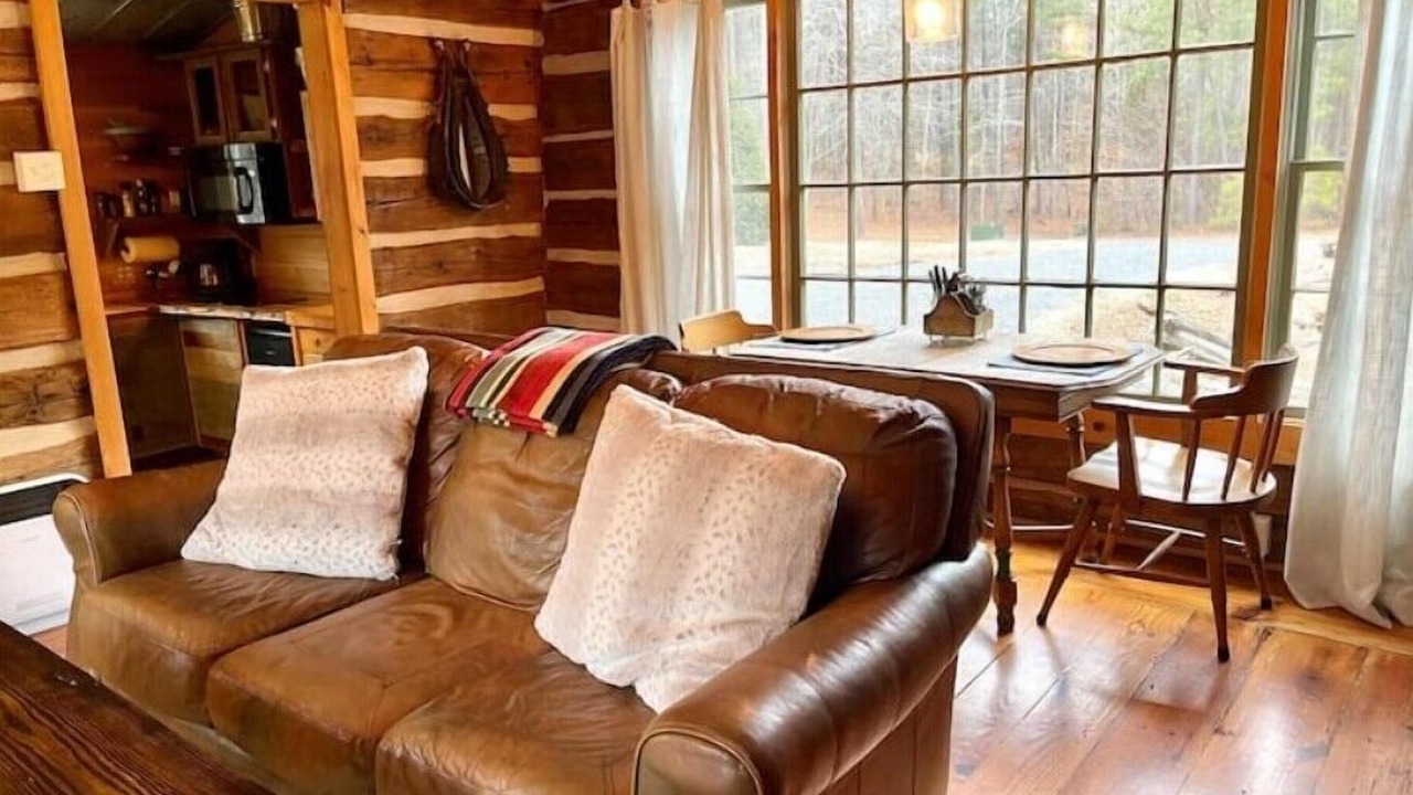 Photo of Livingroom in McCain