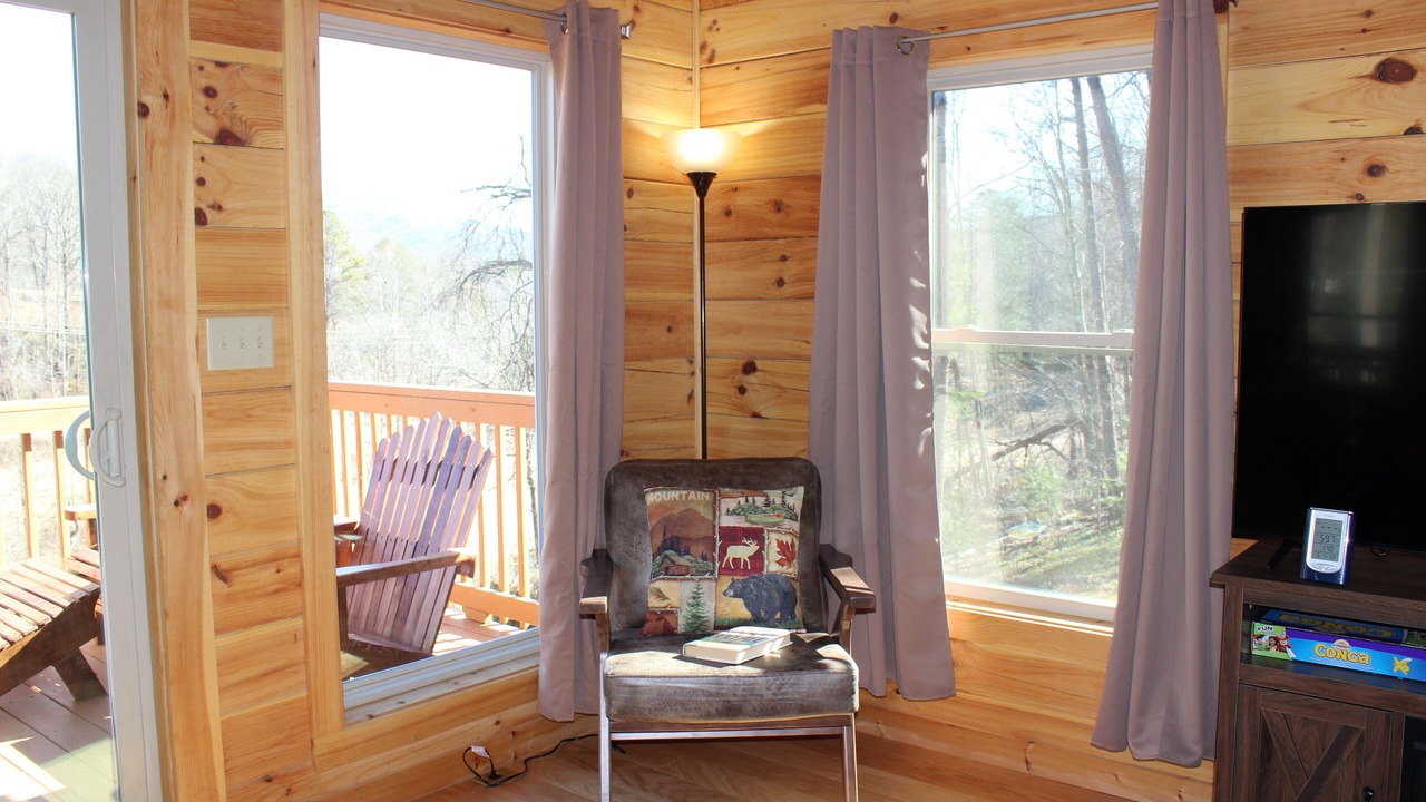Photo of Livingroom in Fairview