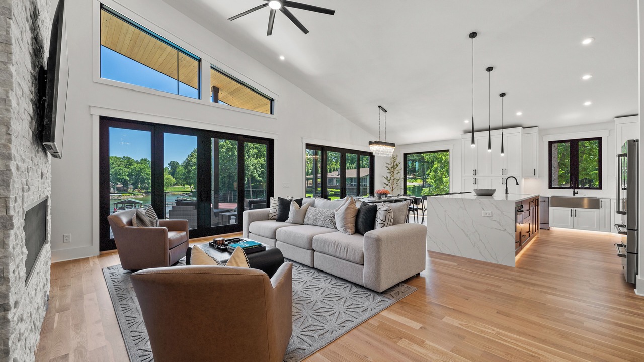 Photo of Livingroom in Mooresville