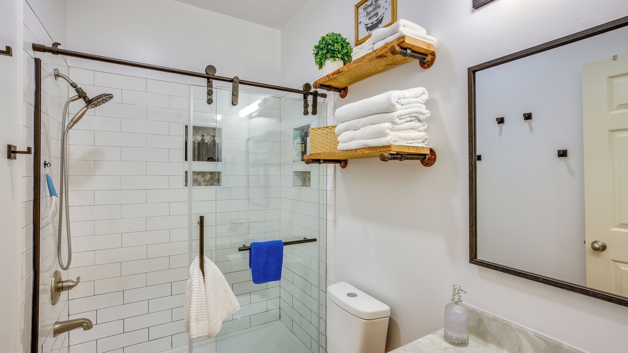 Photo of Bathroom in Frank