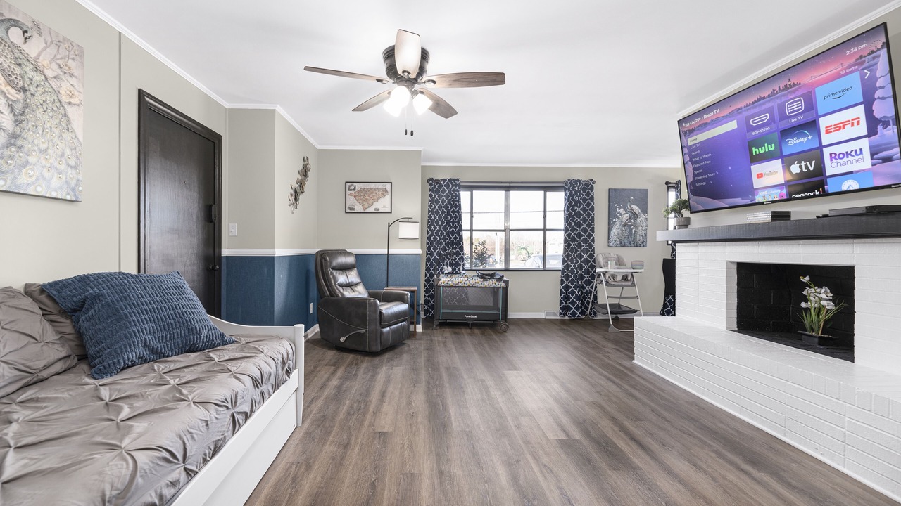 Photo of Livingroom in Statesville