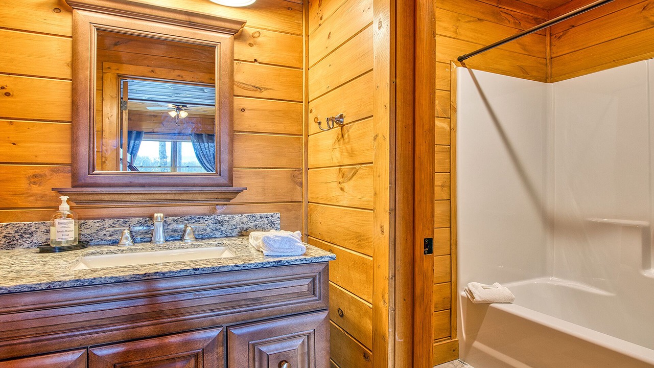 Photo of Bathroom in Maggie Valley