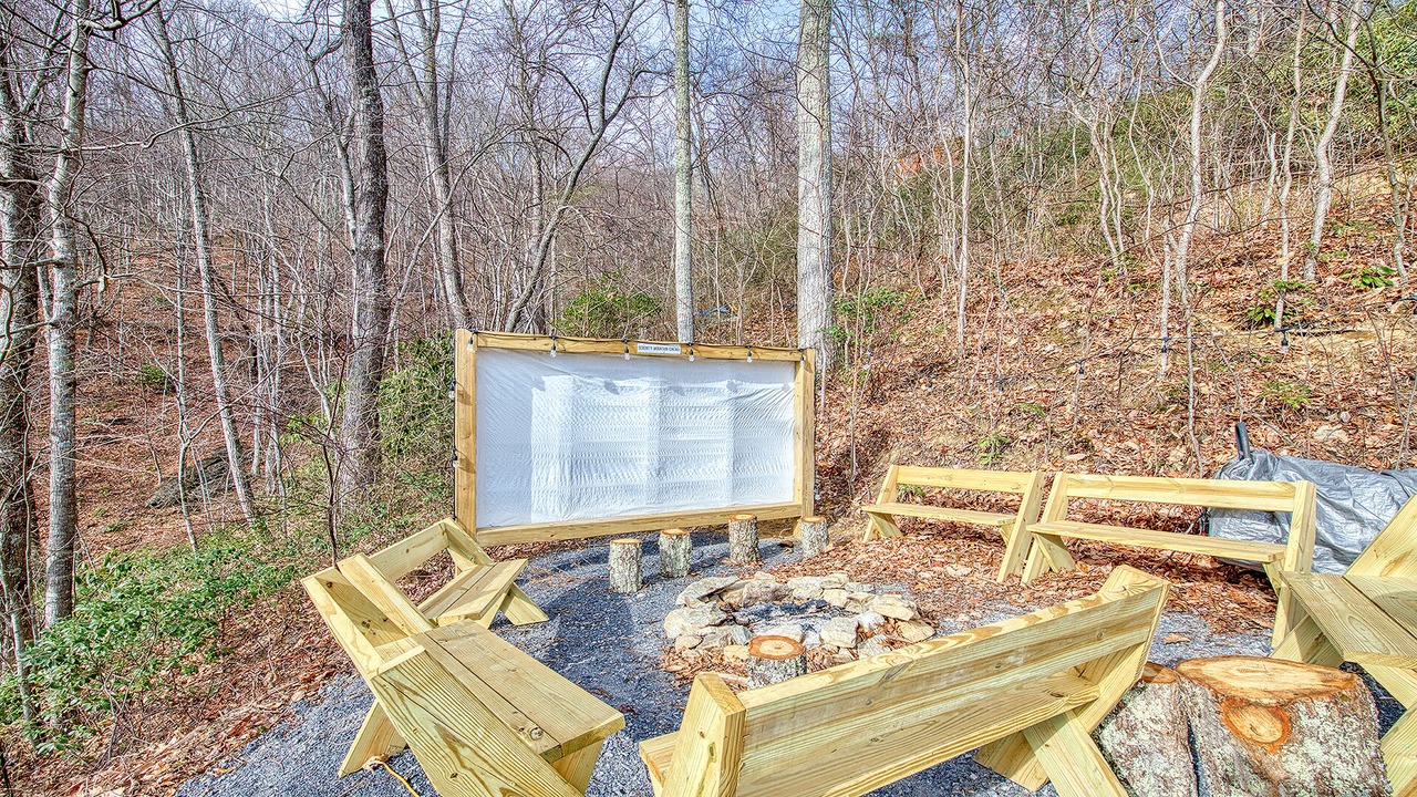 Photo of Outdoor in Maggie Valley
