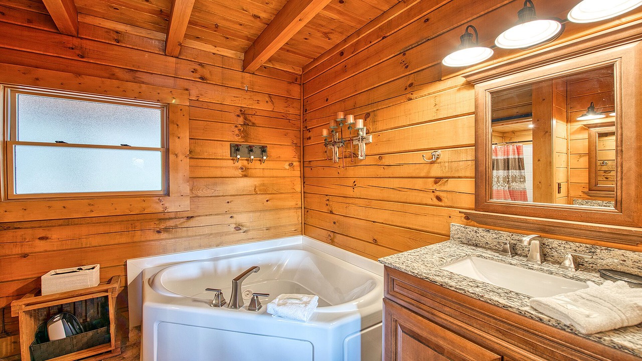 Photo of Bathroom in Maggie Valley