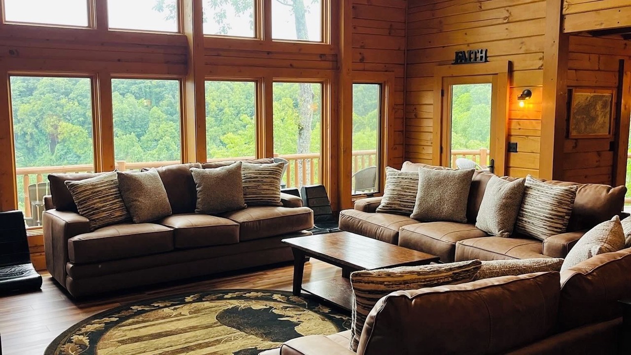 Photo of Livingroom in Maggie Valley