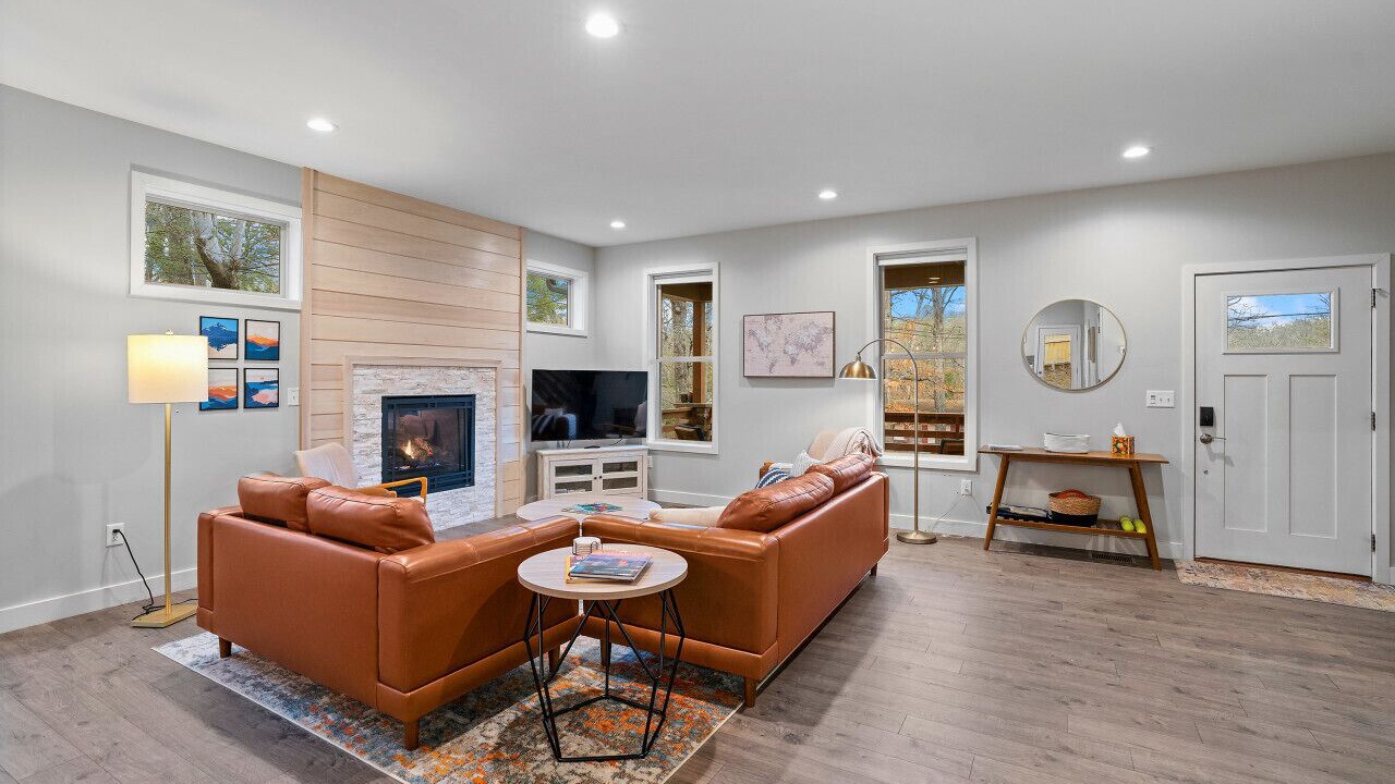 Photo of Livingroom in Black Mountain