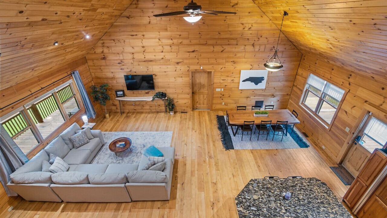 Photo of Livingroom in Black Mountain