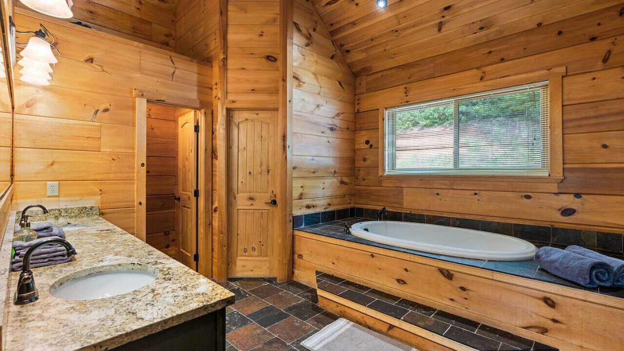 Photo of Bathroom in Black Mountain