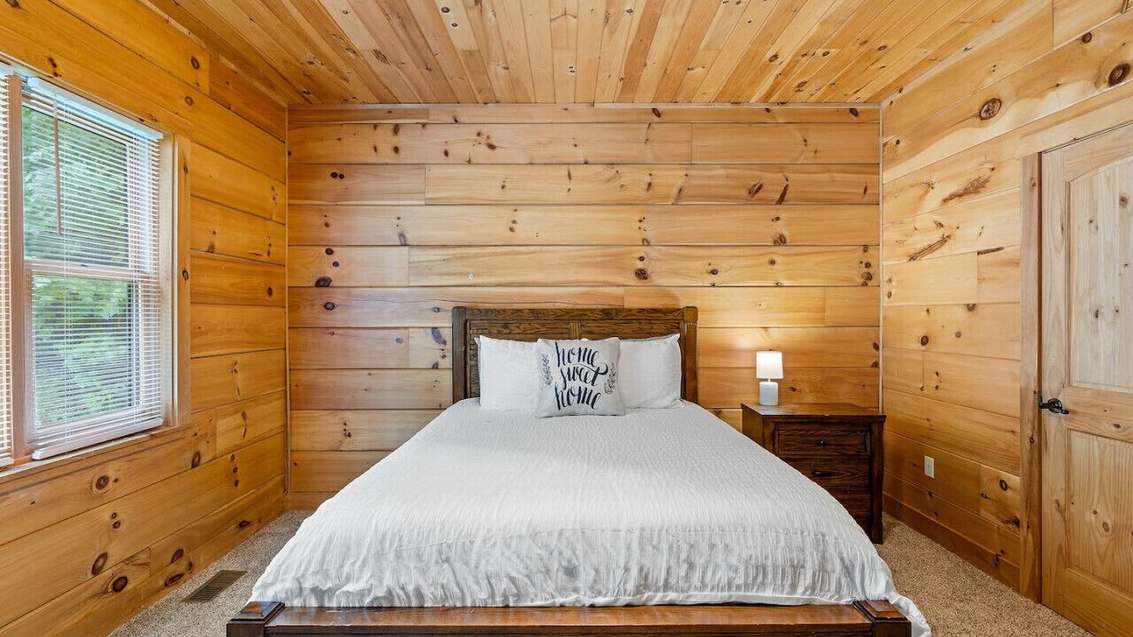 Photo of Bedroom in Black Mountain