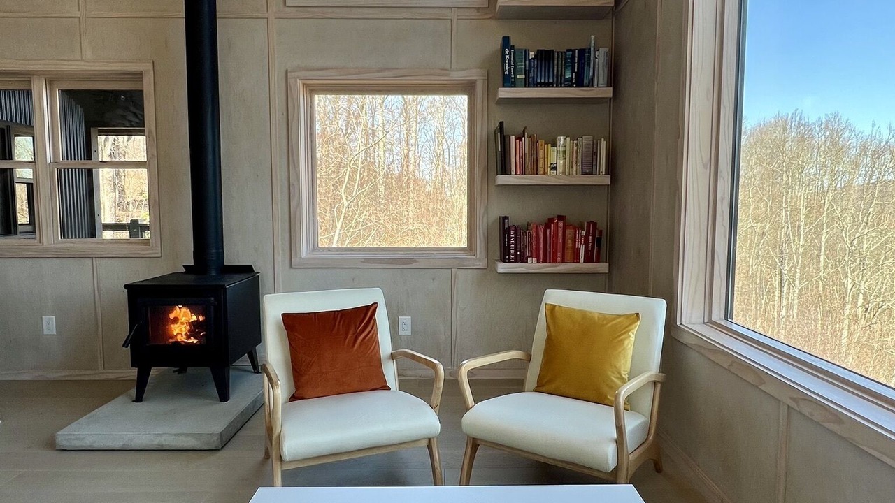 Photo of Livingroom in Scaly Mountain