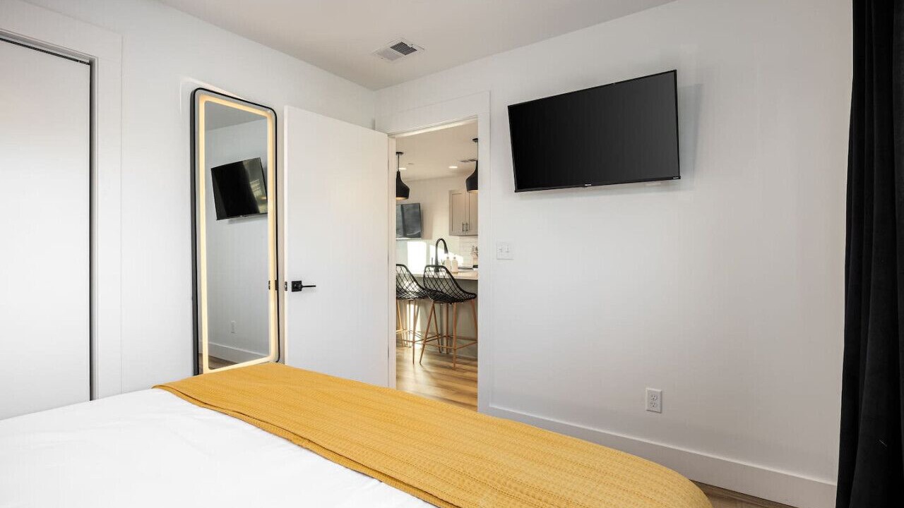 Photo of Bedroom in Hillsboro Village