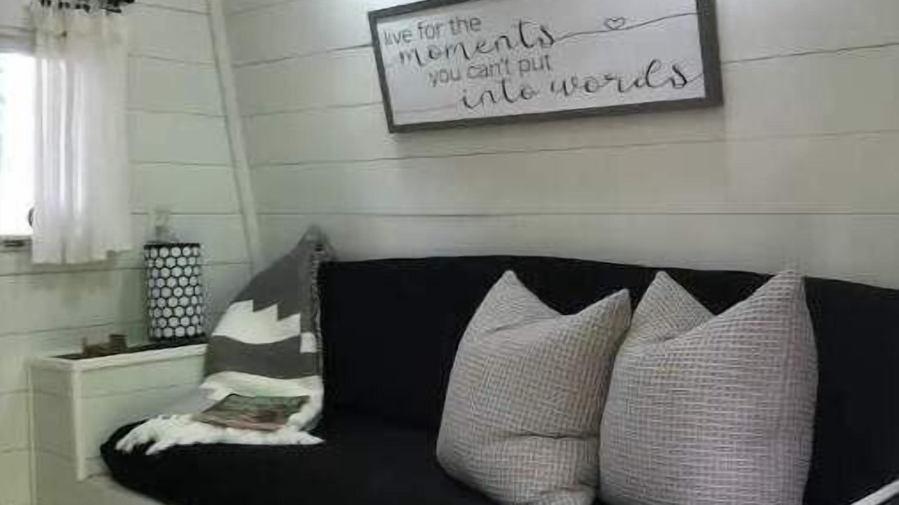 Photo of Livingroom in Altamont