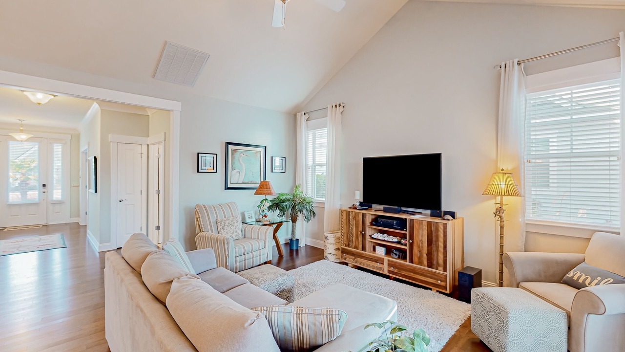 Photo of Livingroom in St. James