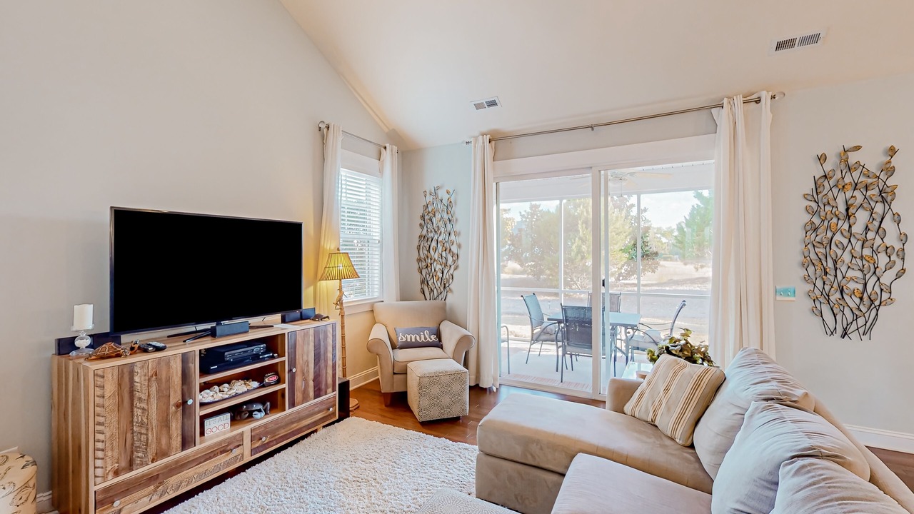 Photo of Livingroom in St. James