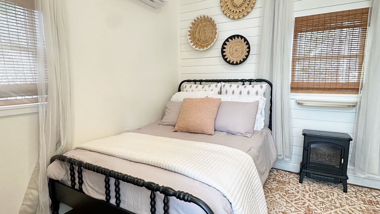 Photo of Bedroom in Cullowhee